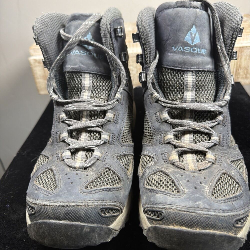 Vasque Hiking Boot Waterproof Women’s Size 9 Gray